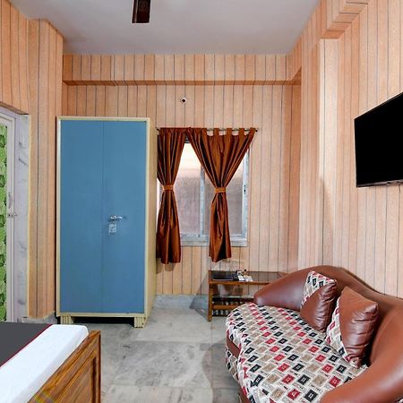 Joy Maa Tara Hotel & Restaurant Колката Екстериор снимка